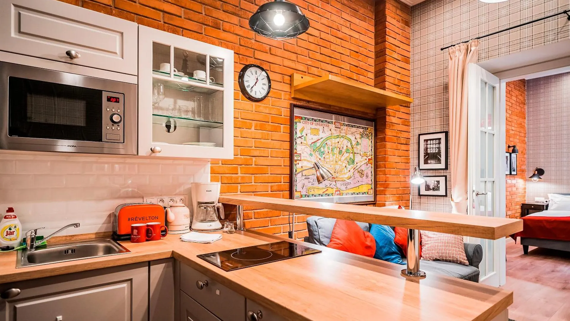 Apart-hotel Revelton Studios KLV