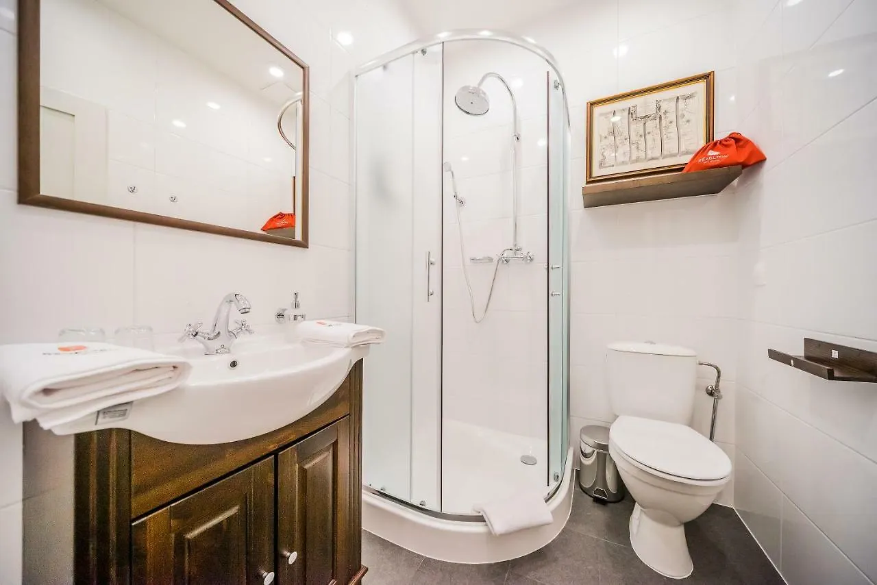 Apart-hotel Revelton Studios KLV
