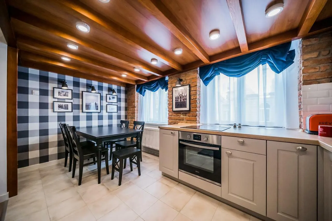 Apart-hotel Revelton Studios KLV